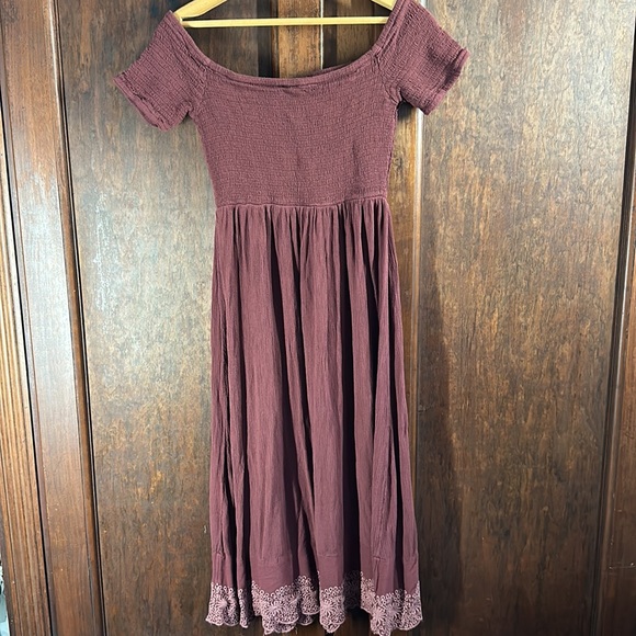 Mauve/ Maroon/ Rose Colored Roxy Dress - Picture 5 of 5